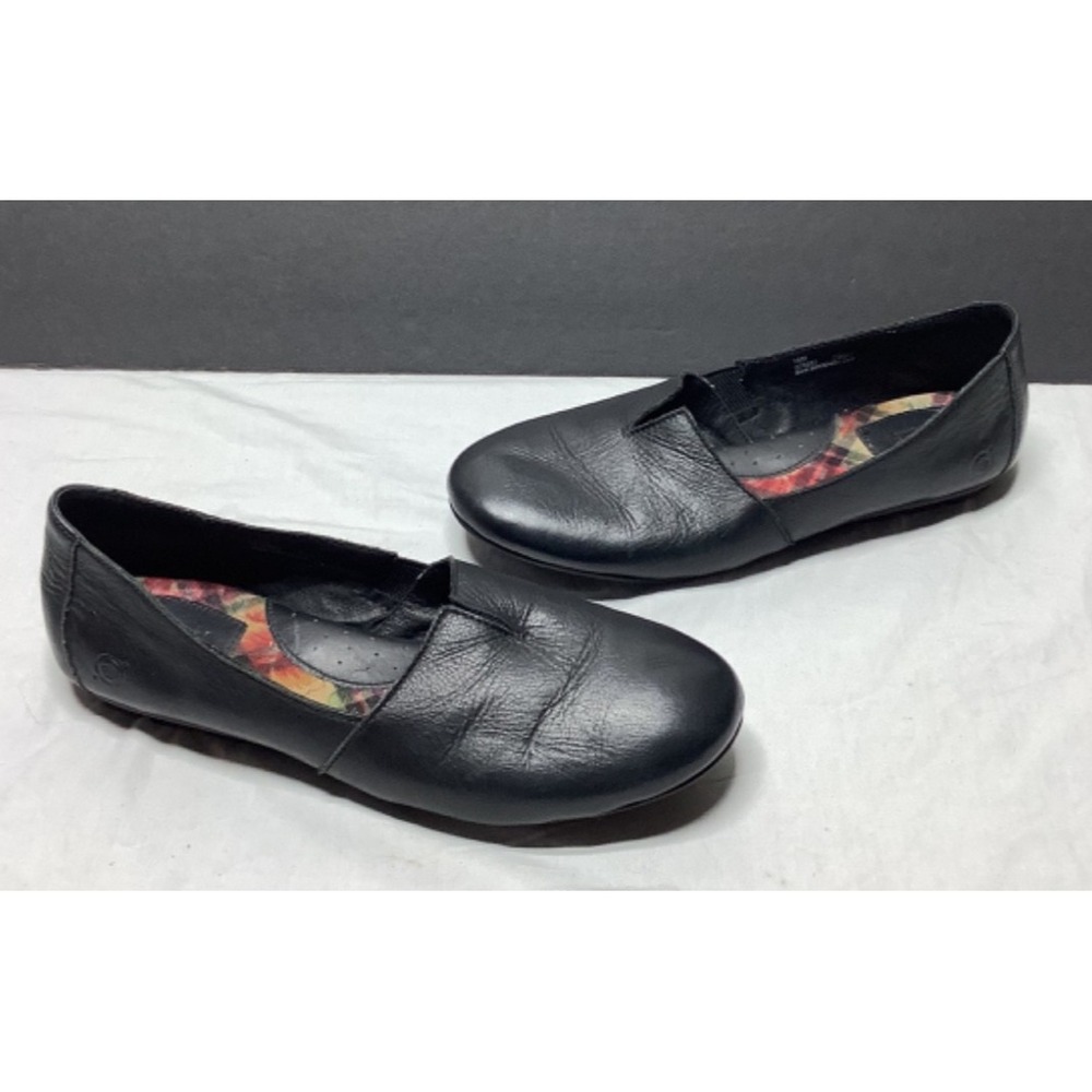 Born Sebra Black Leather Slip On Flats Shoes Sz 10M Classic Minimalist